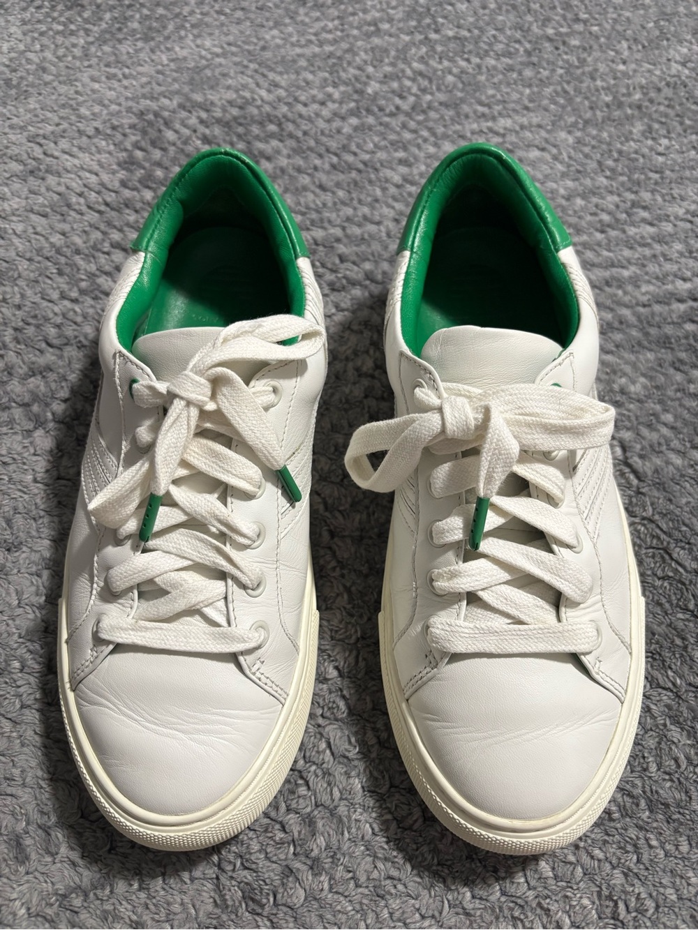 Tory Sport Chevron Leather Sneakers White with Green Interior Accents Size 7.5